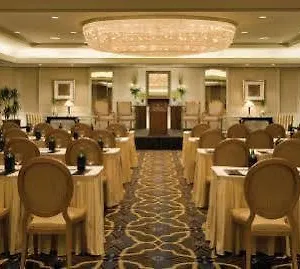 Hotel Four Seasons At Kingdom Center